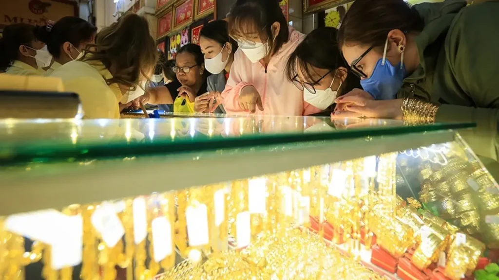 اضطراب حاد في أداء الأسواق المالية وسط تزايد مخاوف المستثمرين العالمية